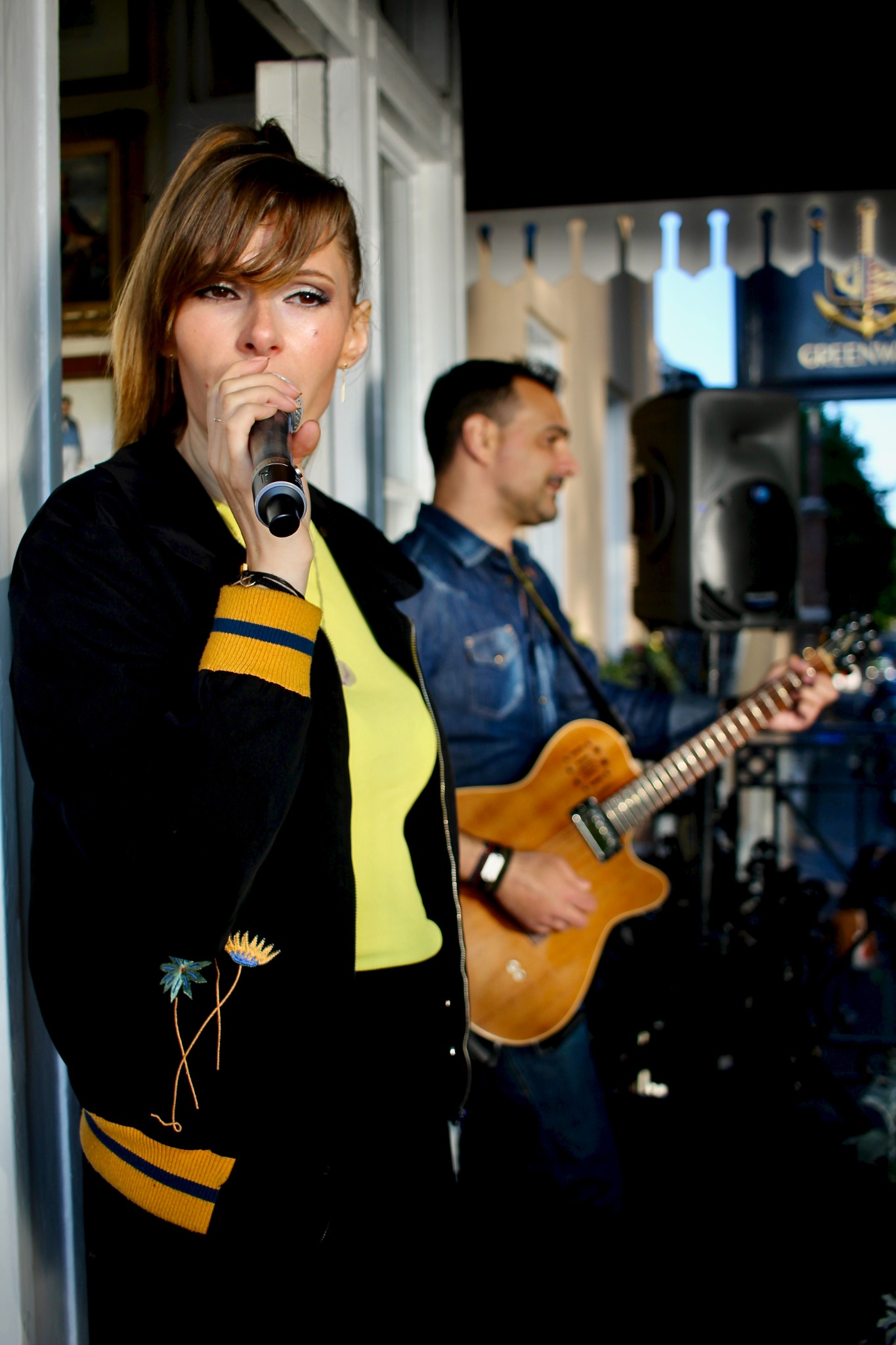 Jenny & David acoustic session at an outdoor venue